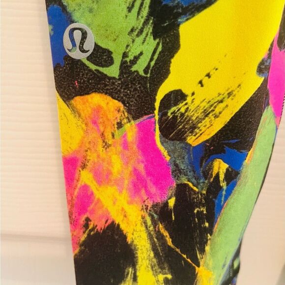 Lululemon Abstract Leggings - Picture 7 of 7